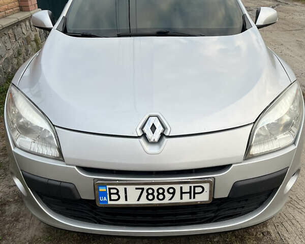 Сірий Рено Меган, об'ємом двигуна 1.5 л та пробігом 251 тис. км за 6200 $, фото 2 на Automoto.ua