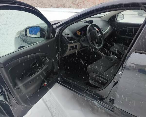 Серый Рено Меган, объемом двигателя 1.46 л и пробегом 296 тыс. км за 7000 $, фото 7 на Automoto.ua