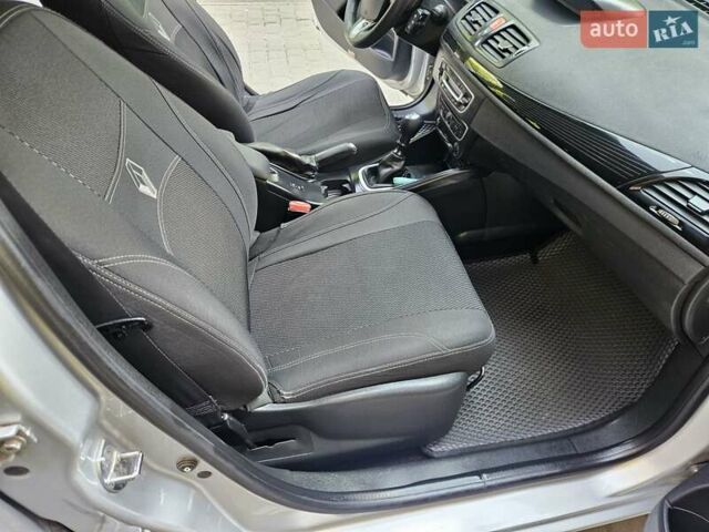 Серый Рено Меган, объемом двигателя 1.5 л и пробегом 288 тыс. км за 5800 $, фото 5 на Automoto.ua