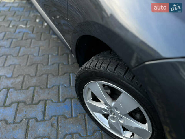 Серый Рено Меган, объемом двигателя 1.46 л и пробегом 220 тыс. км за 6700 $, фото 4 на Automoto.ua