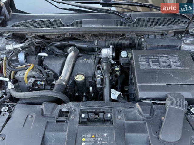 Сірий Рено Меган, об'ємом двигуна 1.46 л та пробігом 221 тис. км за 6100 $, фото 50 на Automoto.ua