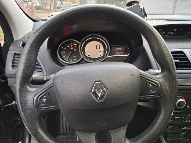 Сірий Рено Меган, об'ємом двигуна 0 л та пробігом 231 тис. км за 6800 $, фото 4 на Automoto.ua