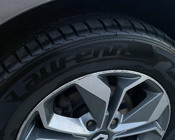 Сірий Рено Меган, об'ємом двигуна 1.46 л та пробігом 255 тис. км за 7700 $, фото 4 на Automoto.ua