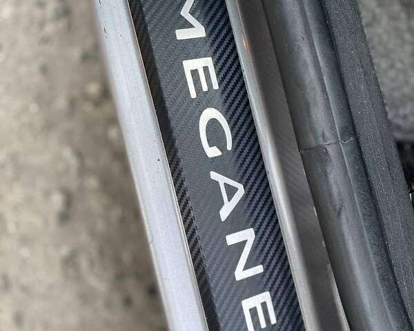 Серый Рено Меган, объемом двигателя 1.46 л и пробегом 275 тыс. км за 6300 $, фото 14 на Automoto.ua