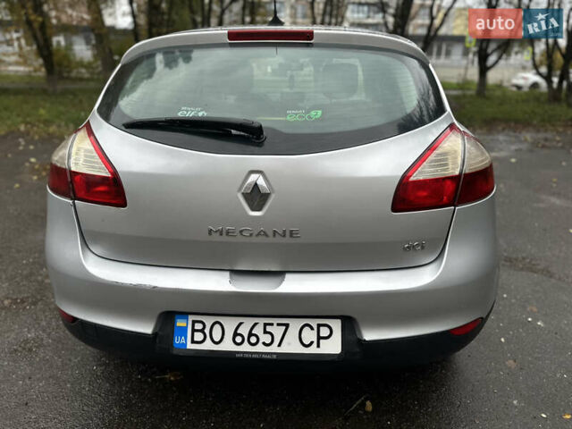 Серый Рено Меган, объемом двигателя 1.46 л и пробегом 277 тыс. км за 6200 $, фото 3 на Automoto.ua