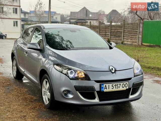 Серый Рено Меган, объемом двигателя 1.6 л и пробегом 221 тыс. км за 6700 $, фото 2 на Automoto.ua