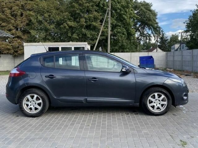 Сірий Рено Меган, об'ємом двигуна 1.5 л та пробігом 290 тис. км за 6700 $, фото 2 на Automoto.ua