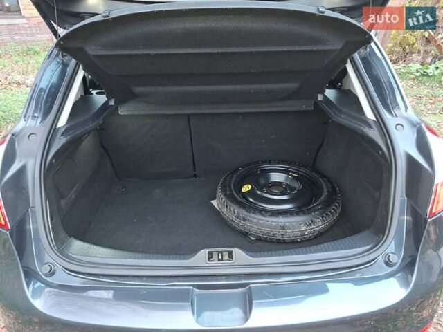 Серый Рено Меган, объемом двигателя 1.6 л и пробегом 231 тыс. км за 6800 $, фото 7 на Automoto.ua