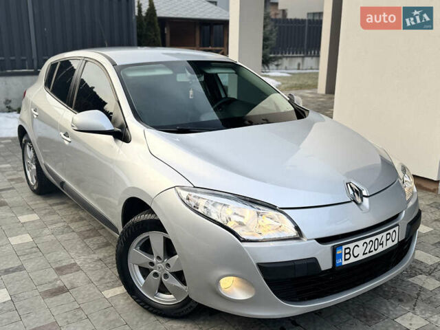 Сірий Рено Меган, об'ємом двигуна 1.6 л та пробігом 190 тис. км за 6550 $, фото 3 на Automoto.ua