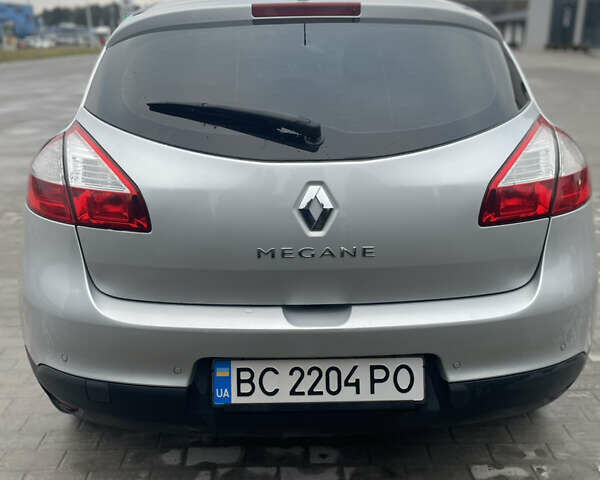 Серый Рено Меган, объемом двигателя 1.6 л и пробегом 188 тыс. км за 6700 $, фото 4 на Automoto.ua