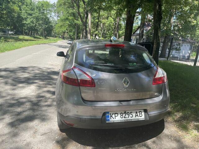 Серый Рено Меган, объемом двигателя 1.5 л и пробегом 198 тыс. км за 8200 $, фото 3 на Automoto.ua