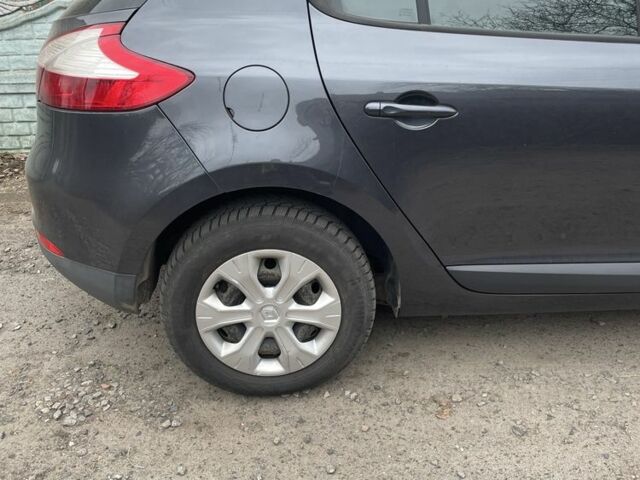 Сірий Рено Меган, об'ємом двигуна 1.6 л та пробігом 139 тис. км за 6800 $, фото 5 на Automoto.ua