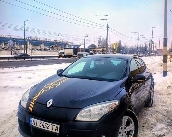 Сірий Рено Меган, об'ємом двигуна 1.5 л та пробігом 240 тис. км за 8000 $, фото 2 на Automoto.ua