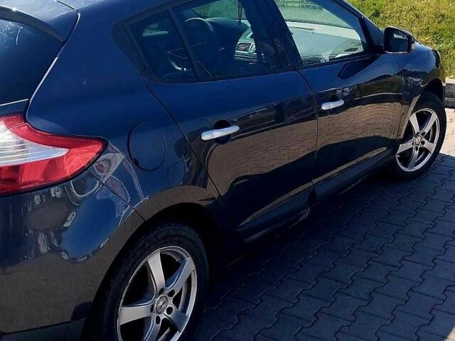 Сірий Рено Меган, об'ємом двигуна 1.9 л та пробігом 320 тис. км за 6300 $, фото 1 на Automoto.ua