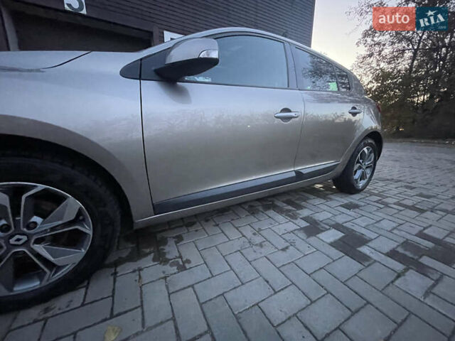 Сірий Рено Меган, об'ємом двигуна 1.46 л та пробігом 255 тис. км за 7700 $, фото 5 на Automoto.ua