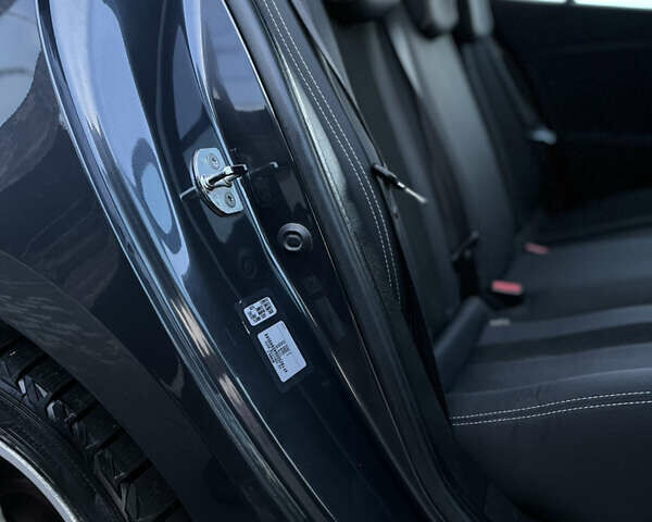 Серый Рено Меган, объемом двигателя 1.46 л и пробегом 220 тыс. км за 6700 $, фото 33 на Automoto.ua