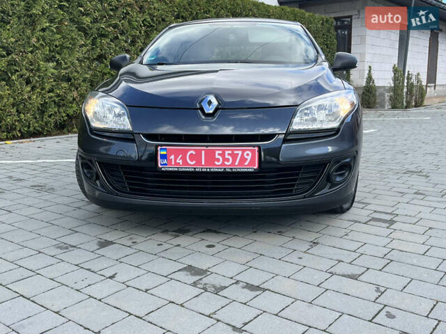 Сірий Рено Меган, об'ємом двигуна 1.6 л та пробігом 188 тис. км за 7300 $, фото 1 на Automoto.ua