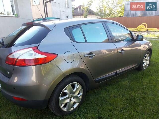 Серый Рено Меган, объемом двигателя 1.46 л и пробегом 215 тыс. км за 7555 $, фото 14 на Automoto.ua