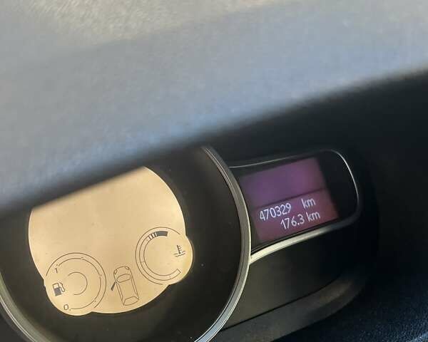 Серый Рено Меган, объемом двигателя 1.5 л и пробегом 470 тыс. км за 5900 $, фото 12 на Automoto.ua