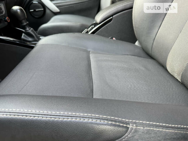 Серый Рено Меган, объемом двигателя 1.46 л и пробегом 202 тыс. км за 8999 $, фото 49 на Automoto.ua