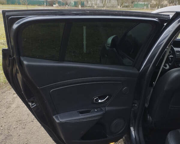 Серый Рено Меган, объемом двигателя 1.46 л и пробегом 230 тыс. км за 6999 $, фото 8 на Automoto.ua