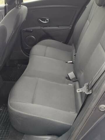 Серый Рено Меган, объемом двигателя 1.6 л и пробегом 190 тыс. км за 6999 $, фото 37 на Automoto.ua