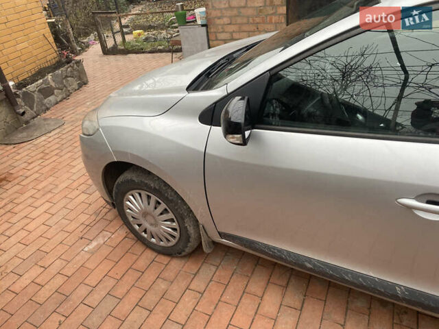 Серый Рено Меган, объемом двигателя 1.5 л и пробегом 375 тыс. км за 5499 $, фото 11 на Automoto.ua