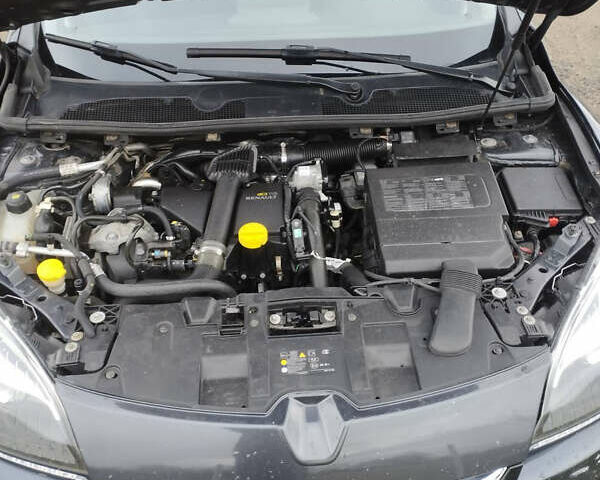 Серый Рено Меган, объемом двигателя 1.46 л и пробегом 230 тыс. км за 6999 $, фото 4 на Automoto.ua