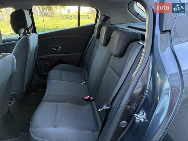 Серый Рено Меган, объемом двигателя 1.6 л и пробегом 214 тыс. км за 7450 $, фото 23 на Automoto.ua