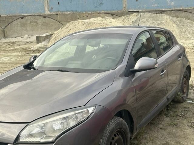 Сірий Рено Меган, об'ємом двигуна 1.5 л та пробігом 327 тис. км за 4005 $, фото 3 на Automoto.ua