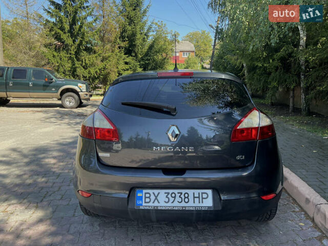 Рено Меган 2012 у Хмельницькому на Automoto.ua Сірий Рено Меган, об'ємом двигуна 1.5 л та пробігом 256 тис. км за 7500 $, фото 12 на Automoto.ua