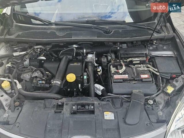 Серый Рено Меган, объемом двигателя 1.46 л и пробегом 215 тыс. км за 7555 $, фото 7 на Automoto.ua