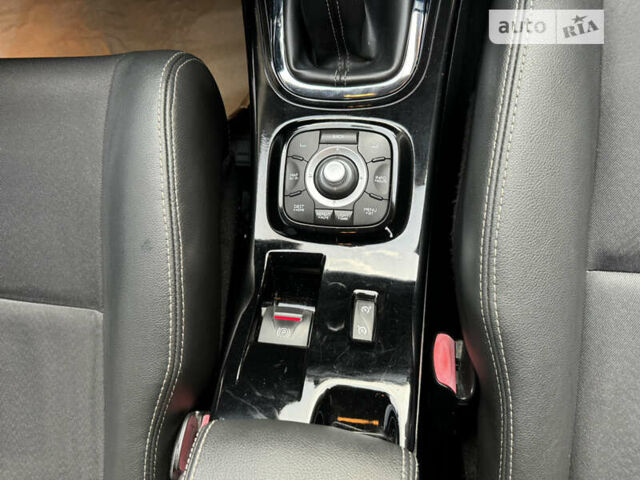 Серый Рено Меган, объемом двигателя 1.46 л и пробегом 202 тыс. км за 8999 $, фото 20 на Automoto.ua