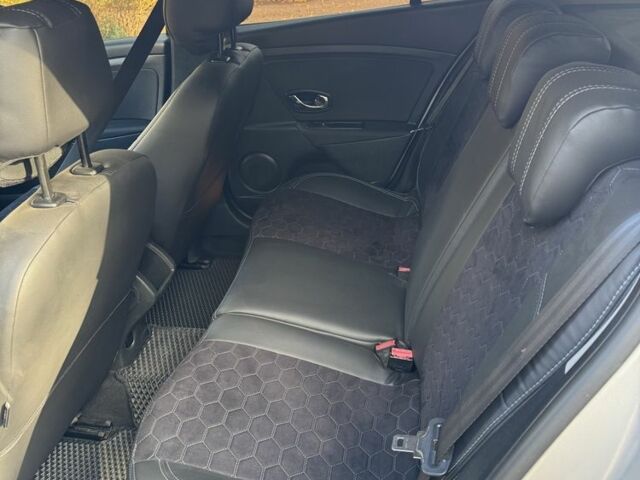 Рено Меган 2012 в Кривом Роге на Automoto.ua Серый Рено Меган, объемом двигателя 1.5 л и пробегом 289 тыс. км за 7500 $, фото 4 на Automoto.ua