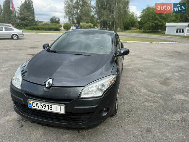 Серый Рено Меган, объемом двигателя 1.5 л и пробегом 173 тыс. км за 6700 $, фото 1 на Automoto.ua