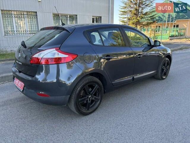 Серый Рено Меган, объемом двигателя 1.6 л и пробегом 214 тыс. км за 7450 $, фото 1 на Automoto.ua