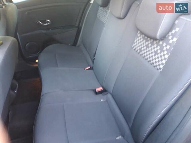 Серый Рено Меган, объемом двигателя 1.46 л и пробегом 215 тыс. км за 7555 $, фото 12 на Automoto.ua