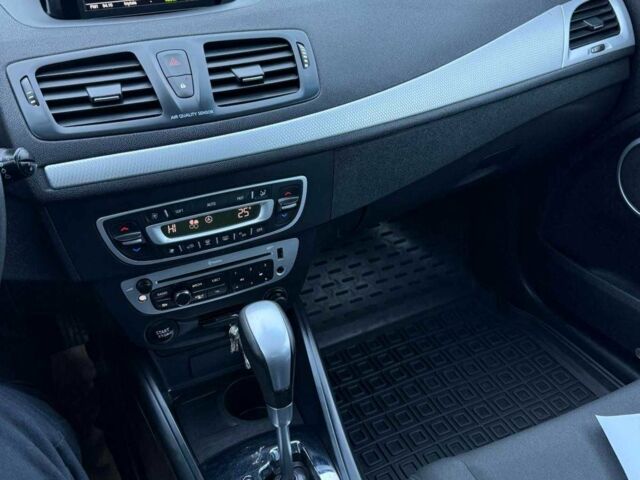 Сірий Рено Меган, об'ємом двигуна 1.5 л та пробігом 169 тис. км за 6600 $, фото 8 на Automoto.ua