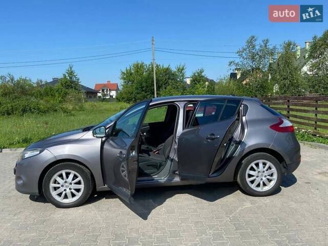 Серый Рено Меган, объемом двигателя 1.5 л и пробегом 258 тыс. км за 6900 $, фото 22 на Automoto.ua