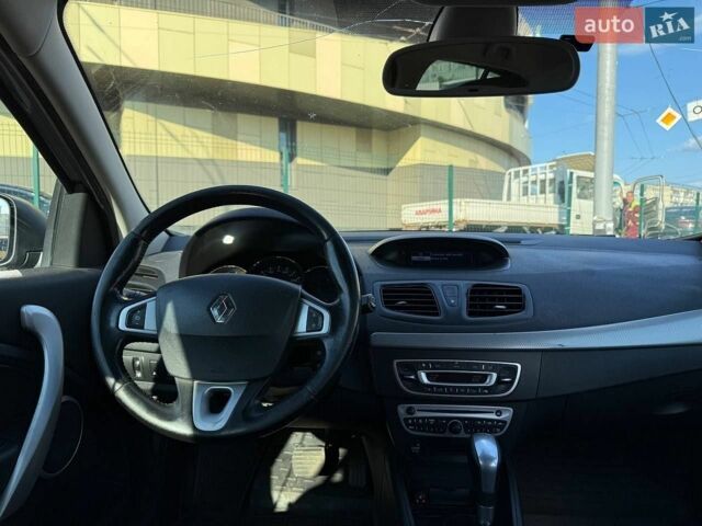 Сірий Рено Меган, об'ємом двигуна 2 л та пробігом 281 тис. км за 7890 $, фото 13 на Automoto.ua
