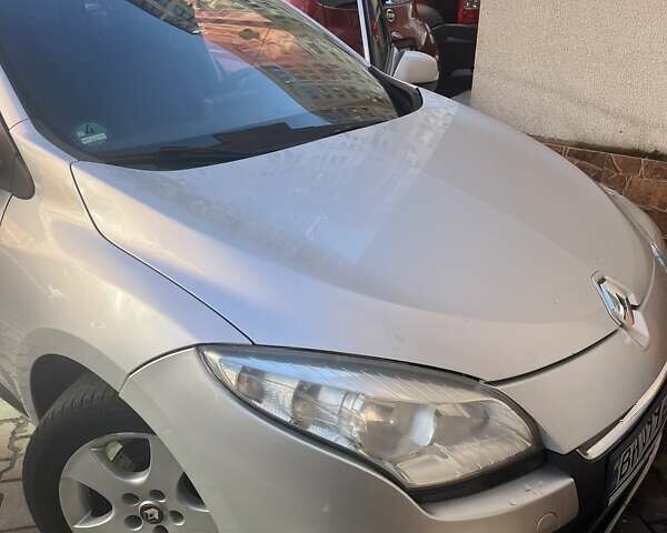 Серый Рено Меган, объемом двигателя 1.5 л и пробегом 470 тыс. км за 5900 $, фото 7 на Automoto.ua