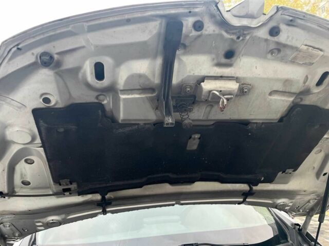 Сірий Рено Меган, об'ємом двигуна 1.5 л та пробігом 360 тис. км за 6900 $, фото 8 на Automoto.ua