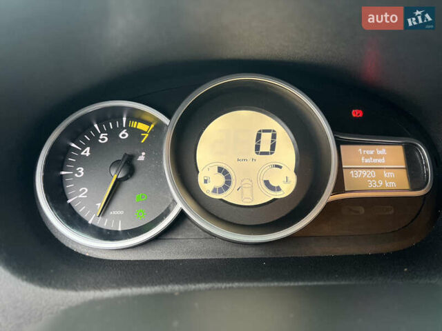 Сірий Рено Меган, об'ємом двигуна 1.6 л та пробігом 138 тис. км за 8300 $, фото 20 на Automoto.ua