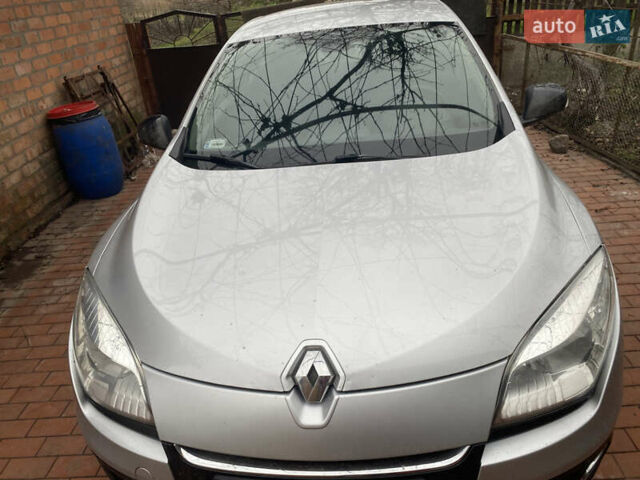 Серый Рено Меган, объемом двигателя 1.5 л и пробегом 375 тыс. км за 5499 $, фото 6 на Automoto.ua