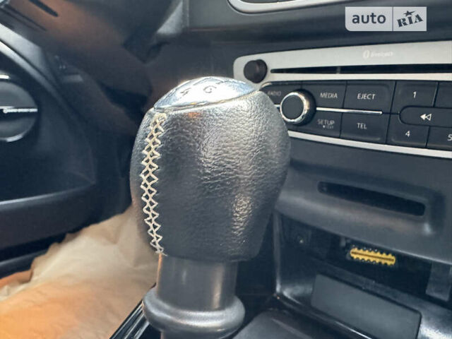 Серый Рено Меган, объемом двигателя 1.46 л и пробегом 202 тыс. км за 8999 $, фото 24 на Automoto.ua