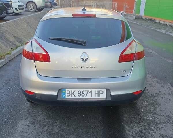 Серый Рено Меган, объемом двигателя 1.46 л и пробегом 285 тыс. км за 6800 $, фото 1 на Automoto.ua