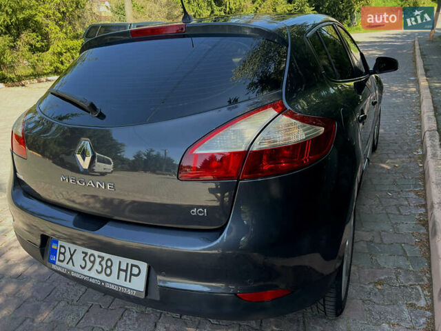 Рено Меган 2012 у Хмельницькому на Automoto.ua Сірий Рено Меган, об'ємом двигуна 1.5 л та пробігом 256 тис. км за 7500 $, фото 11 на Automoto.ua