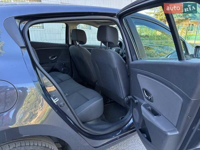 Серый Рено Меган, объемом двигателя 1.6 л и пробегом 214 тыс. км за 7450 $, фото 10 на Automoto.ua