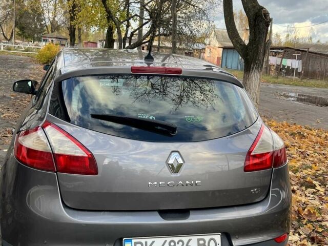 Сірий Рено Меган, об'ємом двигуна 1.46 л та пробігом 220 тис. км за 6800 $, фото 2 на Automoto.ua