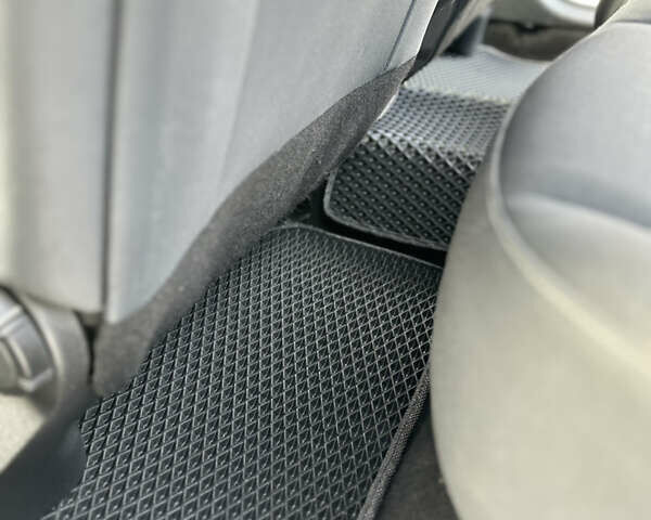 Серый Рено Меган, объемом двигателя 1.5 л и пробегом 310 тыс. км за 6600 $, фото 26 на Automoto.ua